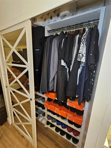 a view of walk in closet