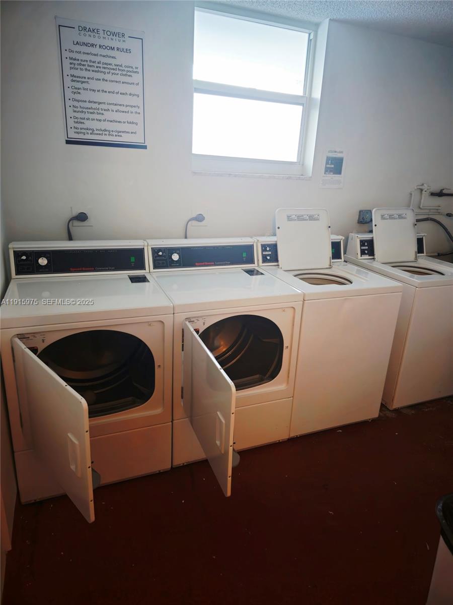 1800 North Andrews Avenue, Unit 2H Fort Lauderdale, FL 33311 - Photo 49 of 60 Laundry Room