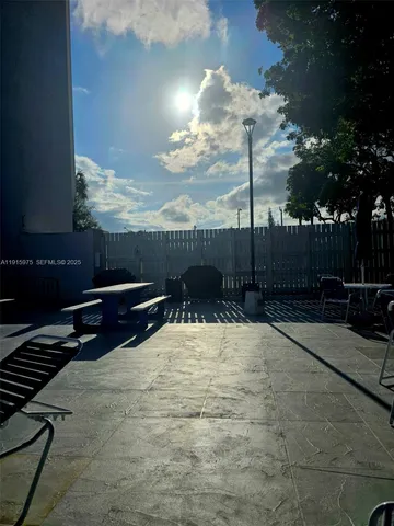 $249,999 | 1800 North Andrews Avenue, Unit 2H, Fort Lauderdale, FL 33311