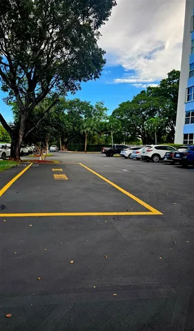 $249,999 | 1800 North Andrews Avenue, Unit 2H, Fort Lauderdale, FL 33311