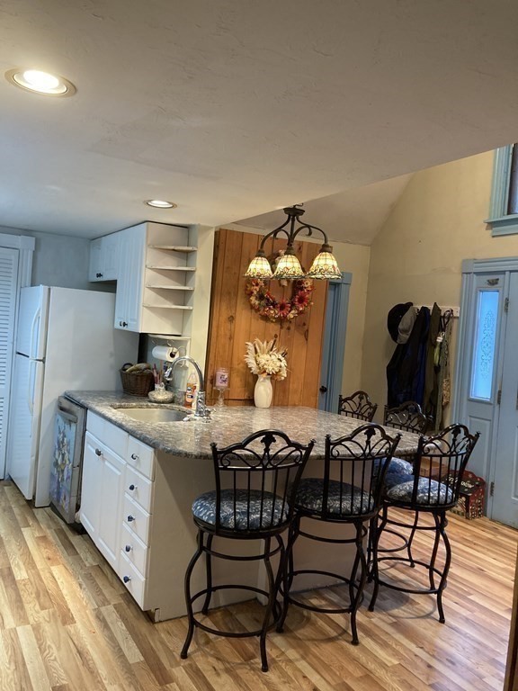 13 Leno Road Holland, MA 01521 - Photo 2 of 39