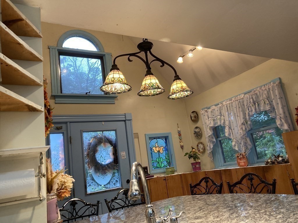 13 Leno Road Holland, MA 01521 - Photo 3 of 39