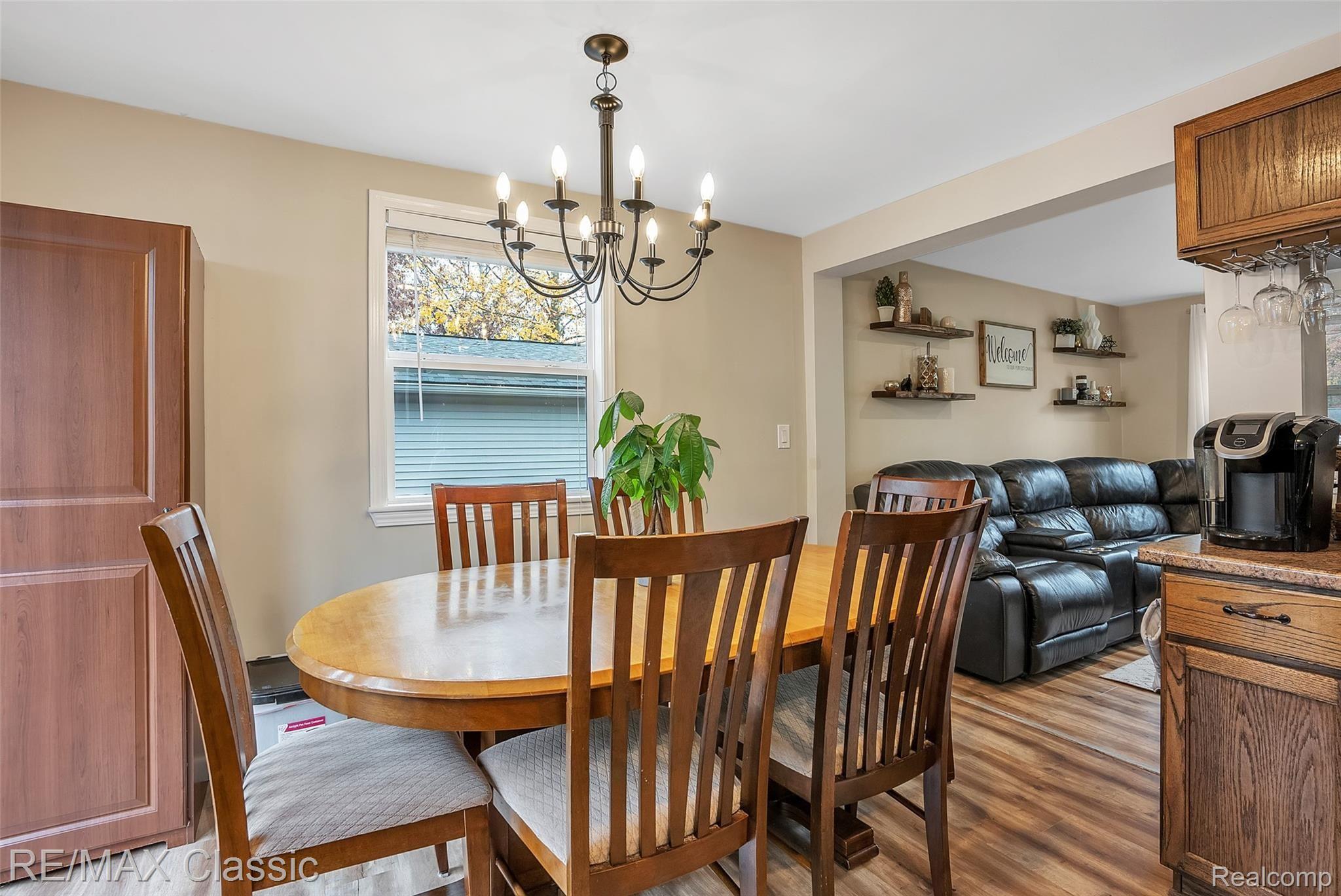 647 Snyder Road Highland, MI 48357 - Photo 8 of 25 647-Snyder-Rd-13.jpg