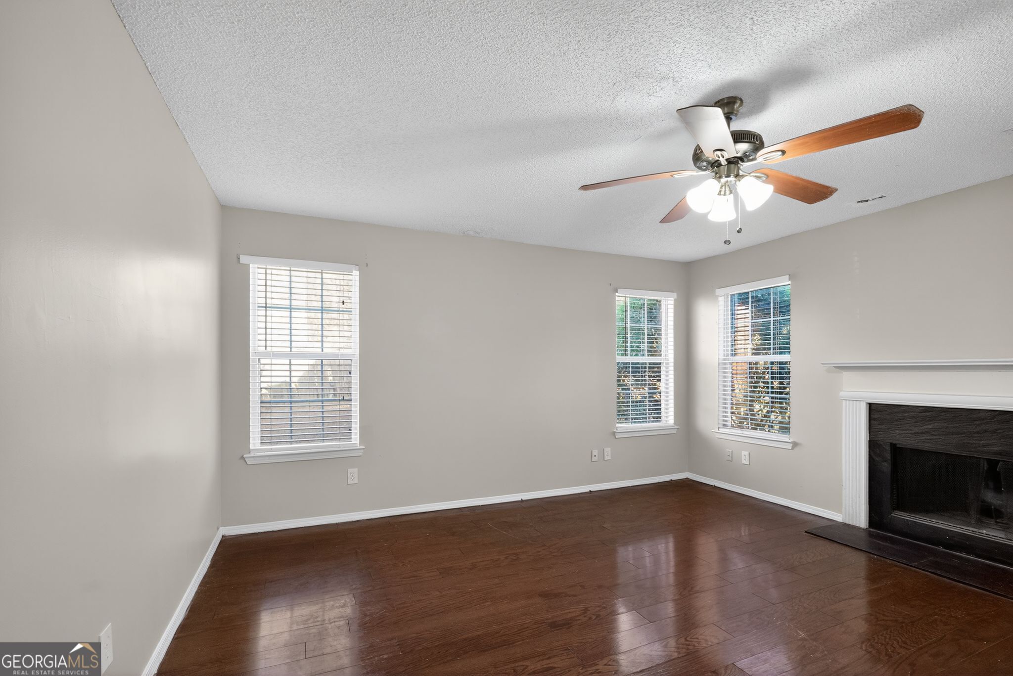 2046 Lown Farm Trail Lithonia, GA 30058 - Photo 12 of 35