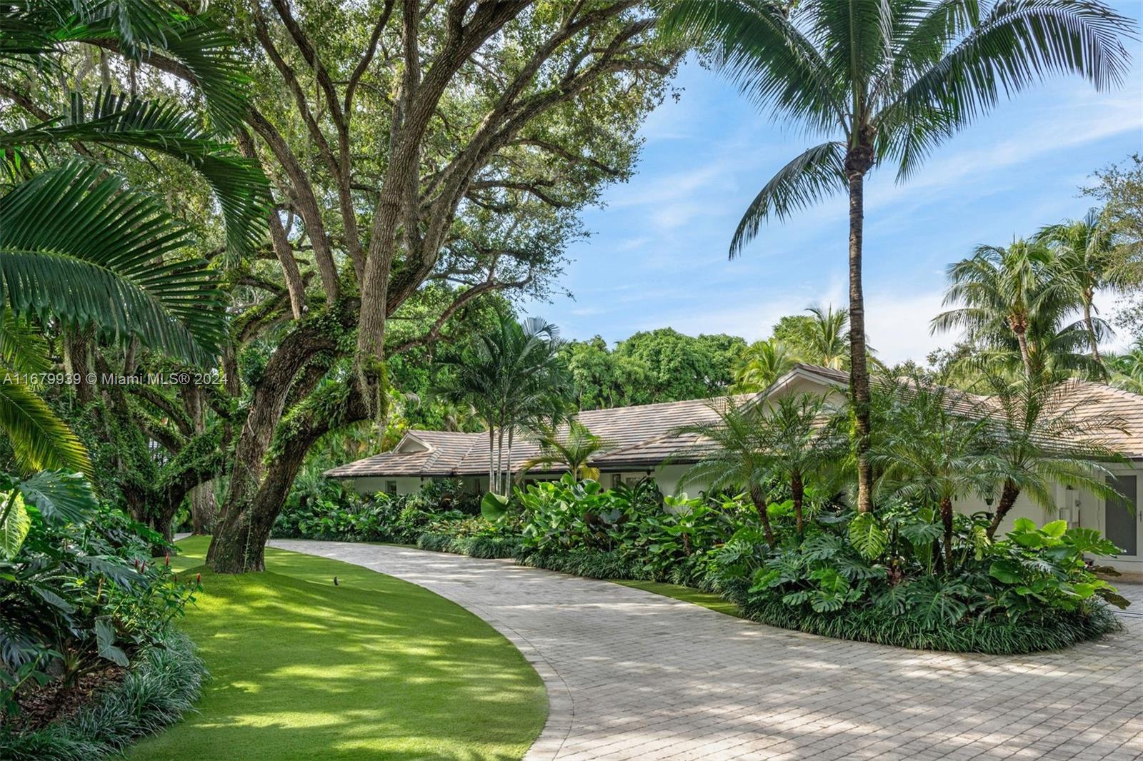 5851 Southwest 94th Street Pinecrest, FL 33156 - Photo 26 of 44