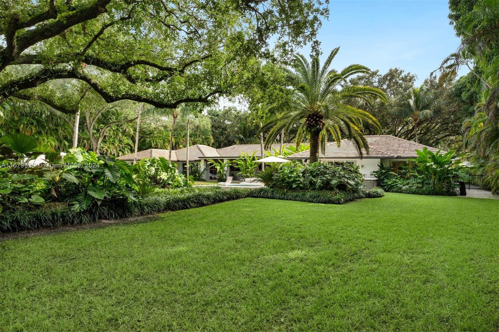 5851 Southwest 94th Street Pinecrest, FL 33156 - Photo 40 of 44