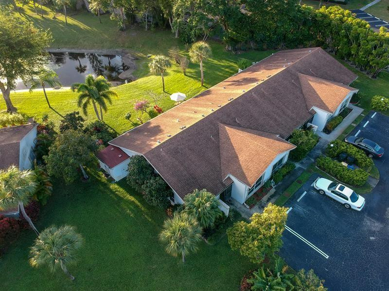 828 Lago Road Delray Beach, FL 33445 - Photo 3 of 33 Photo 3
