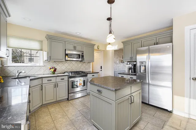 $695,900 | 3 Ironwood Drive, Collegeville, PA 19426