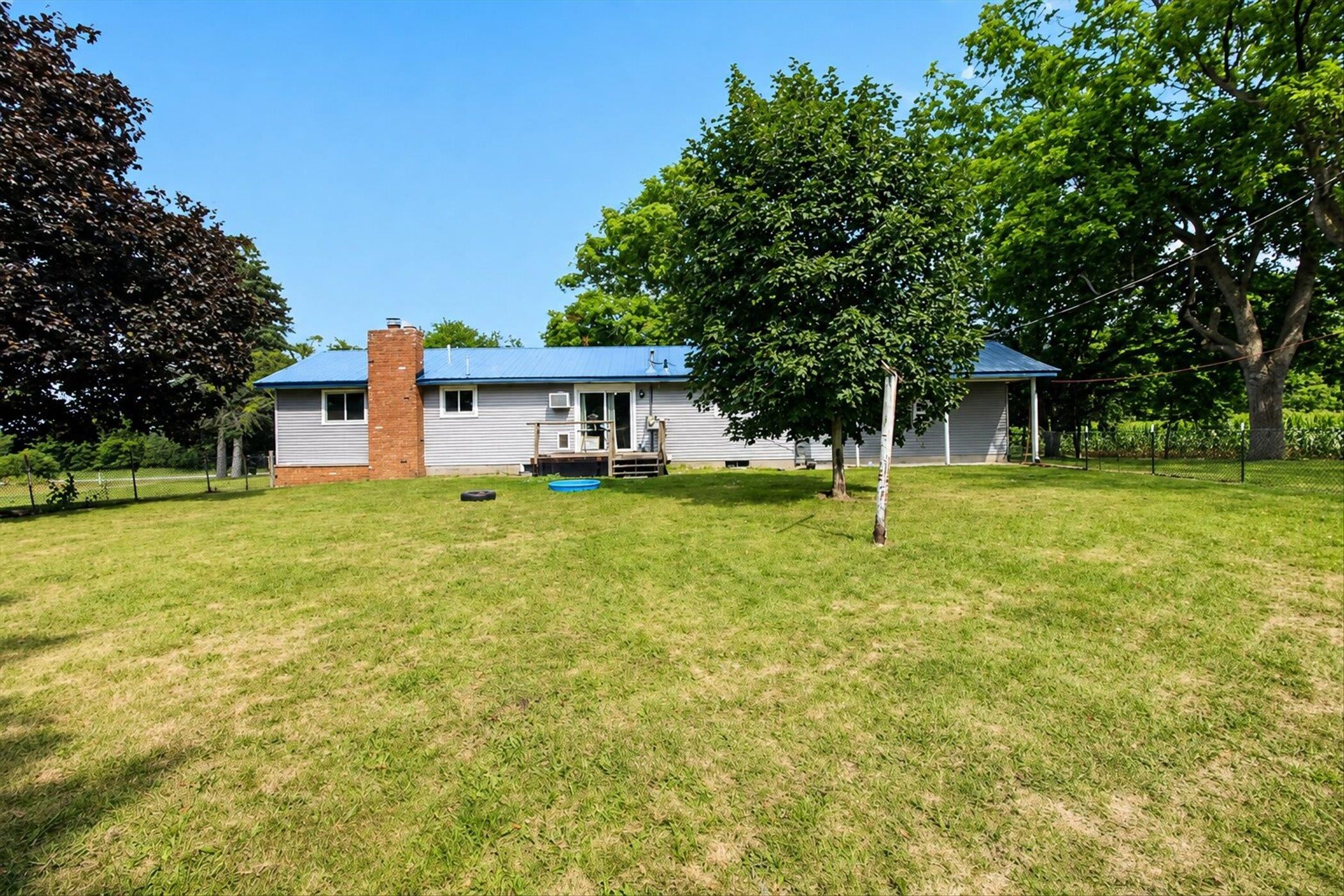 1629 North Warner Road Sumner, MI 48889 - Photo 43 of 58 1948946-4b4d2f2c-b047-41b1-b7c6-3690bd276fe3.JPG