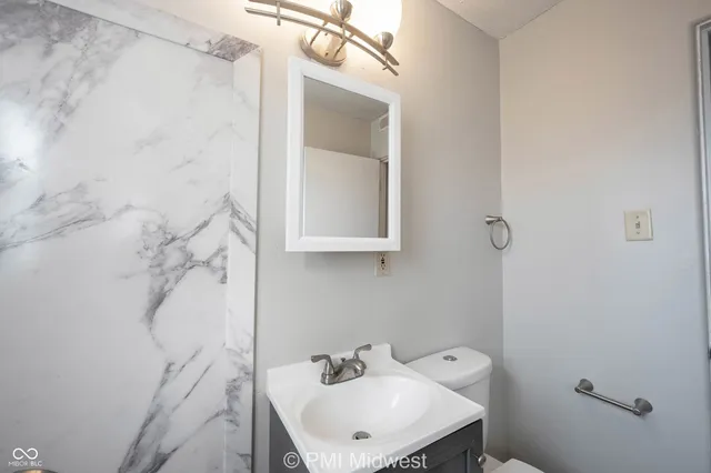 $849 | 140 East 19th Street, Unit 6, Indianapolis, IN 46202