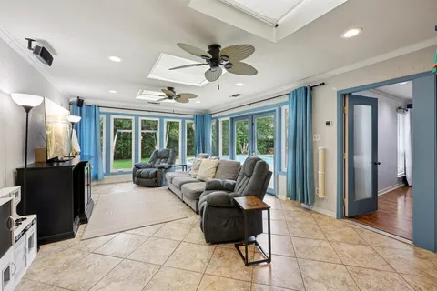 $469,900 | 3710 Falcon Lake Drive, Arlington, TX 76016