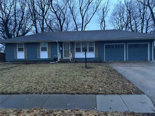 $249,000 | 303 Southwest 5th Street, Blue Springs, MO 64014