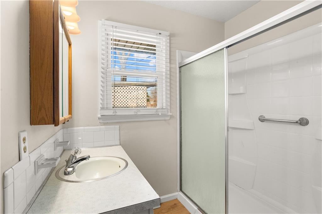 303 Southwest 5th Street Blue Springs, MO 64014 - Photo 15 of 25