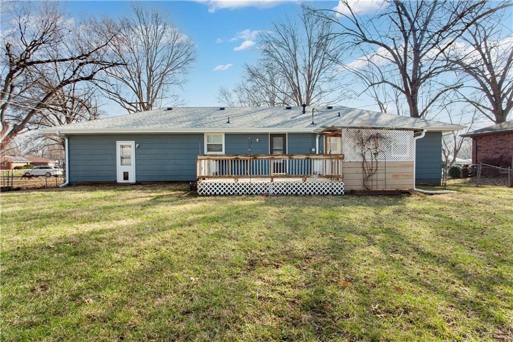 303 Southwest 5th Street Blue Springs, MO 64014 - Photo 20 of 25