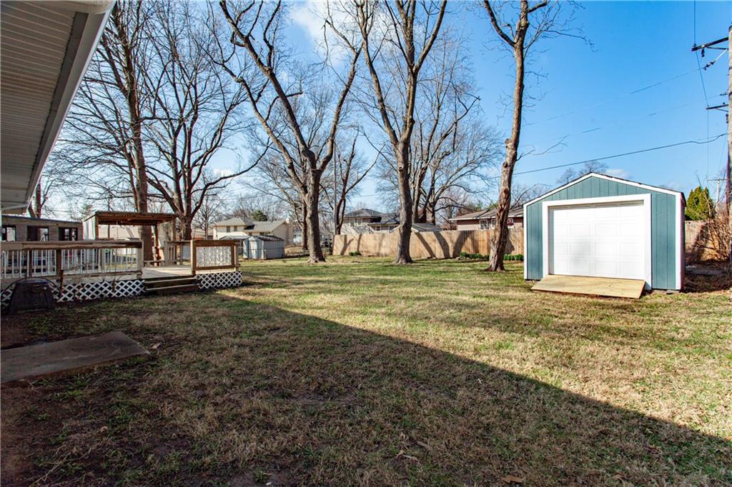 303 Southwest 5th Street Blue Springs, MO 64014 - Photo 23 of 25