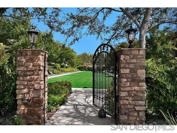 $2,495,000 | 7714 Concerto Lane, San Diego, CA 92127