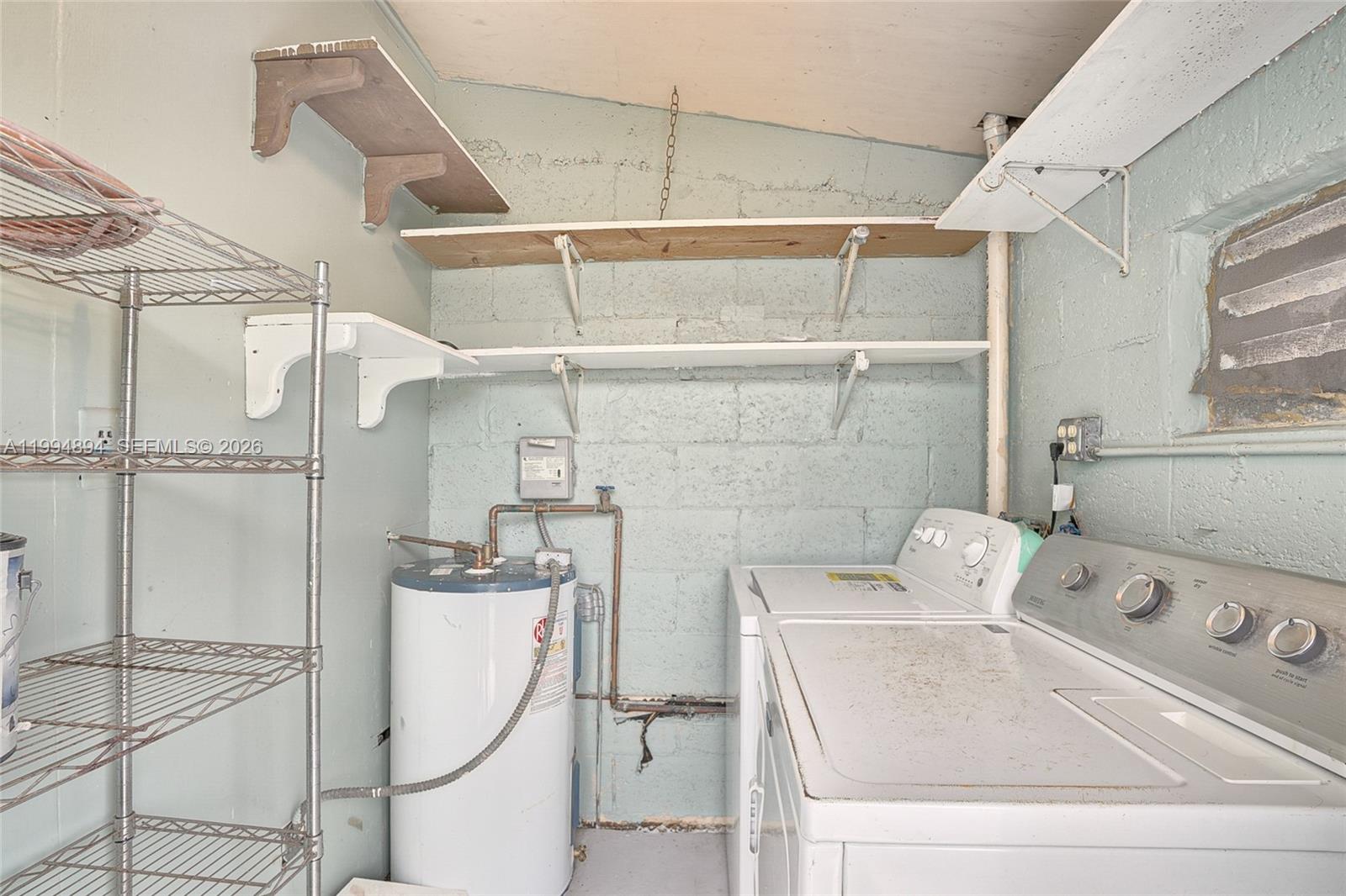 5401 Southwest 97th Court Miami, FL 33165 - Photo 15 of 25