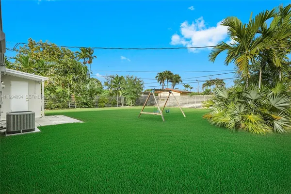 $3,500 | 5401 Southwest 97th Court, Miami, FL 33165