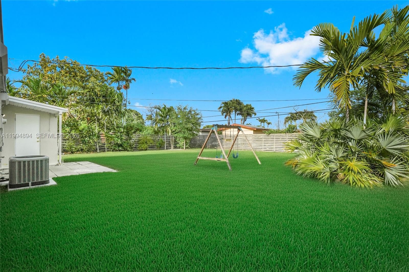 5401 Southwest 97th Court Miami, FL 33165 - Photo 17 of 25