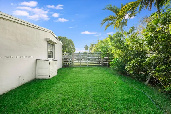 $3,500 | 5401 Southwest 97th Court, Miami, FL 33165