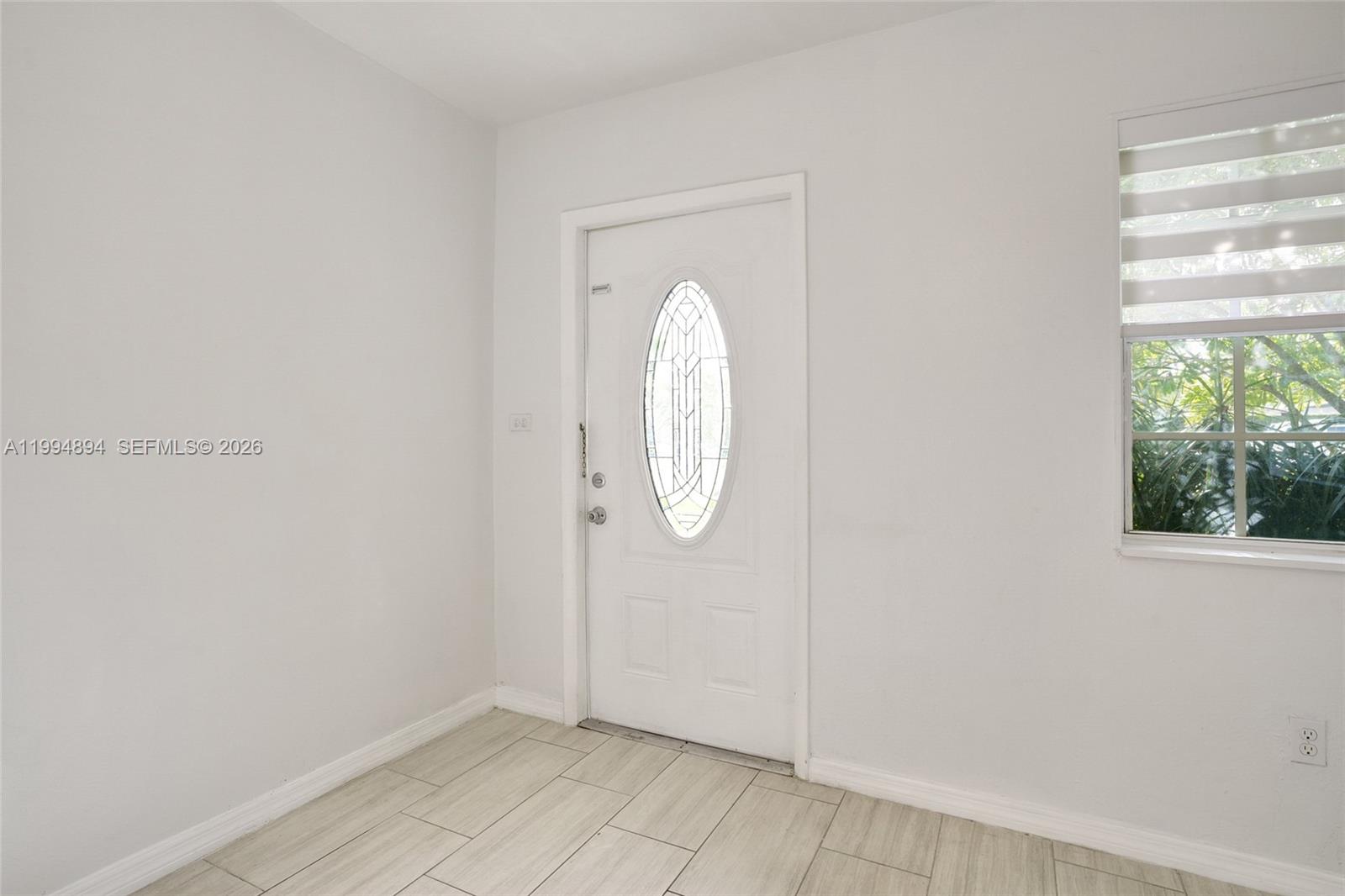 5401 Southwest 97th Court Miami, FL 33165 - Photo 4 of 25