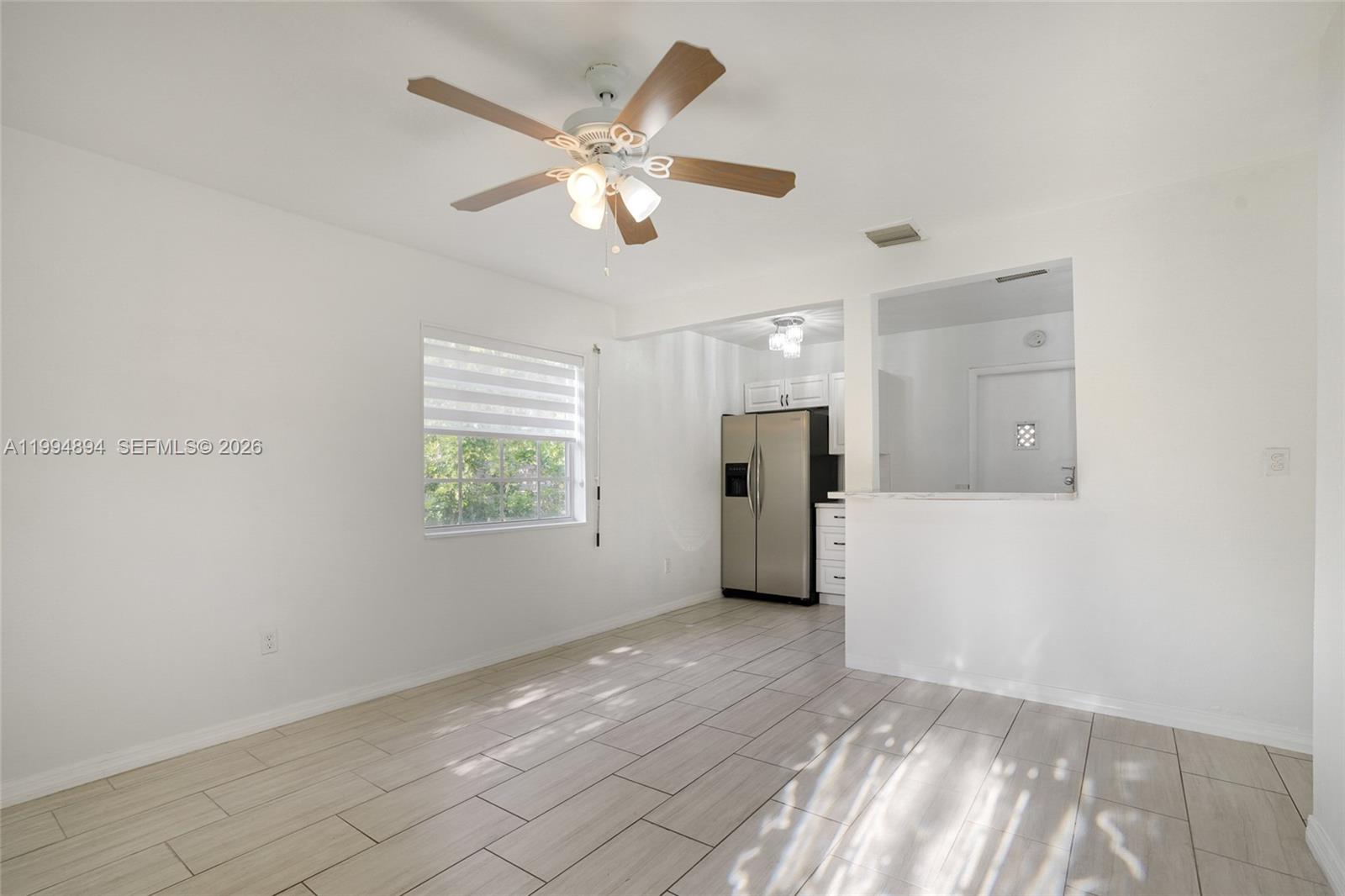 5401 Southwest 97th Court Miami, FL 33165 - Photo 5 of 25
