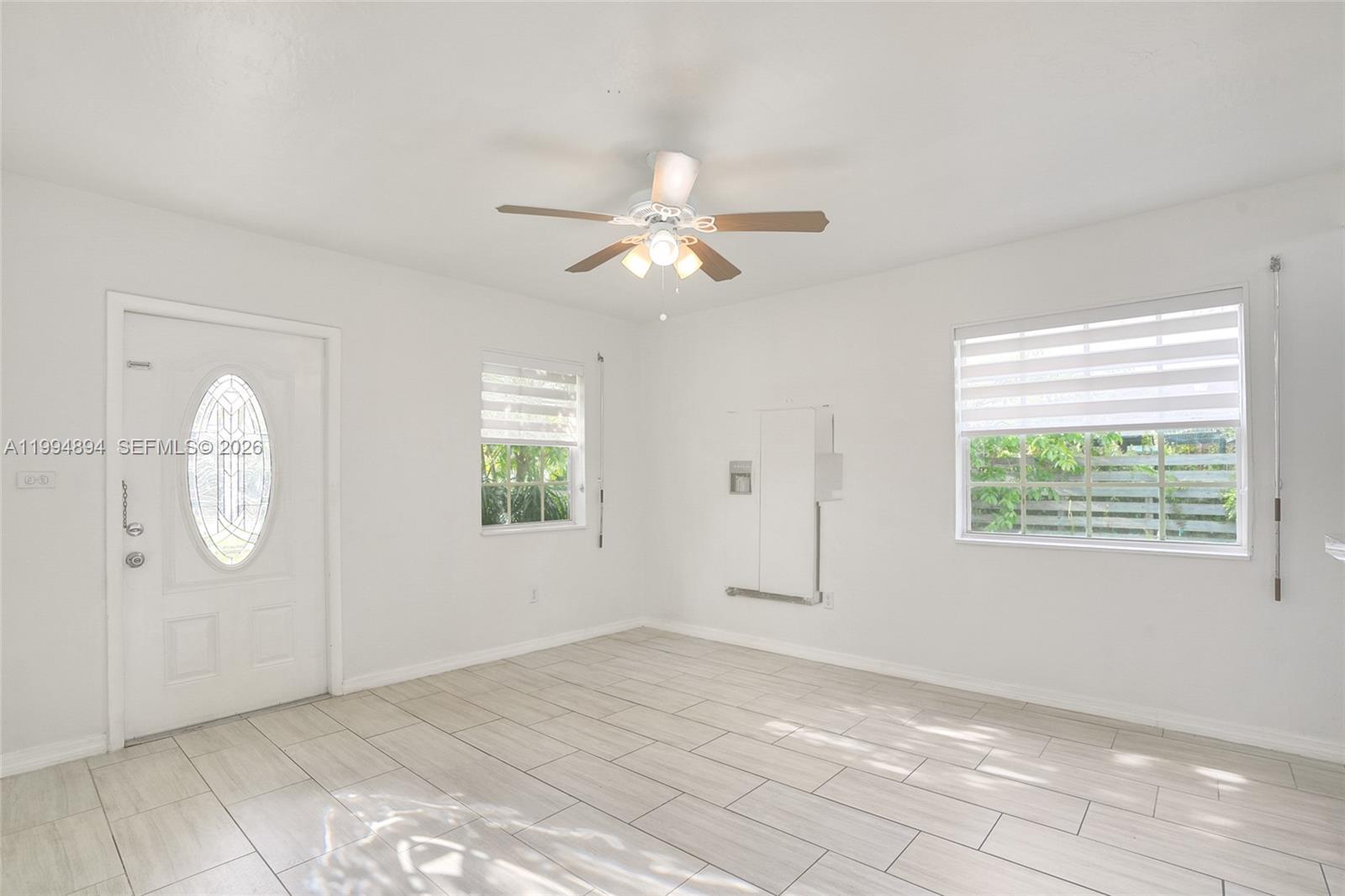 5401 Southwest 97th Court Miami, FL 33165 - Photo 6 of 25