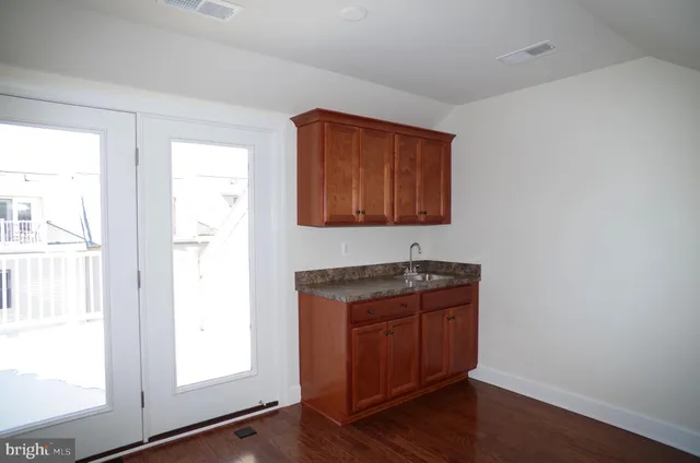 $4,375 | 3755 Signal Knob Court, Falls Church, VA 22041