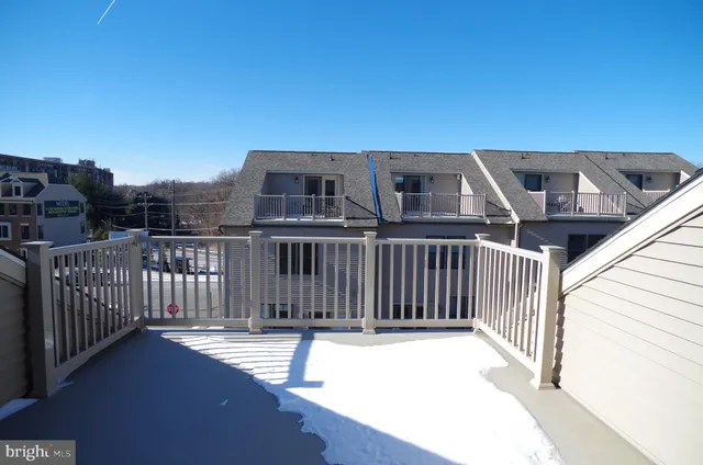 $4,375 | 3755 Signal Knob Court, Falls Church, VA 22041