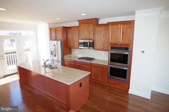 $4,375 | 3755 Signal Knob Court, Falls Church, VA 22041