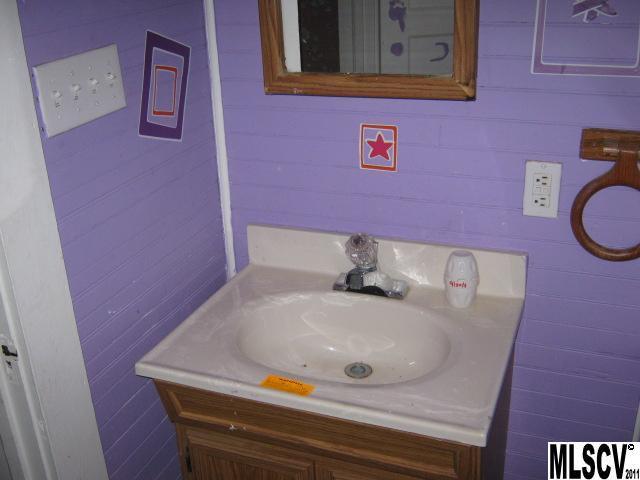 180 Stony Point School Road Stony Point, NC 28678 - Photo 6 of 24