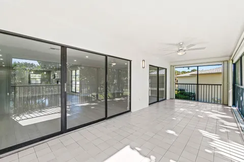 $249,000 | 14 Westgate Lane, Unit B, Boynton Beach, FL 33436