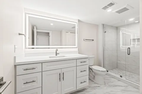 $249,000 | 14 Westgate Lane, Unit B, Boynton Beach, FL 33436