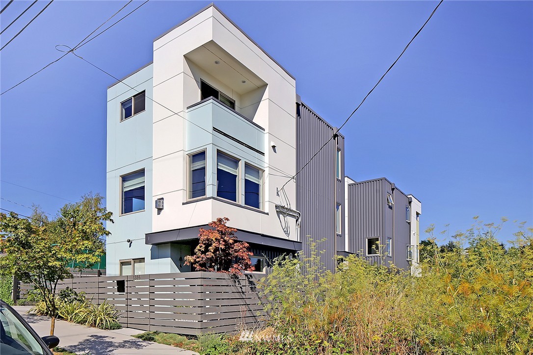 1316 26th Avenue South Seattle, WA 98144 - Photo 1 of 21