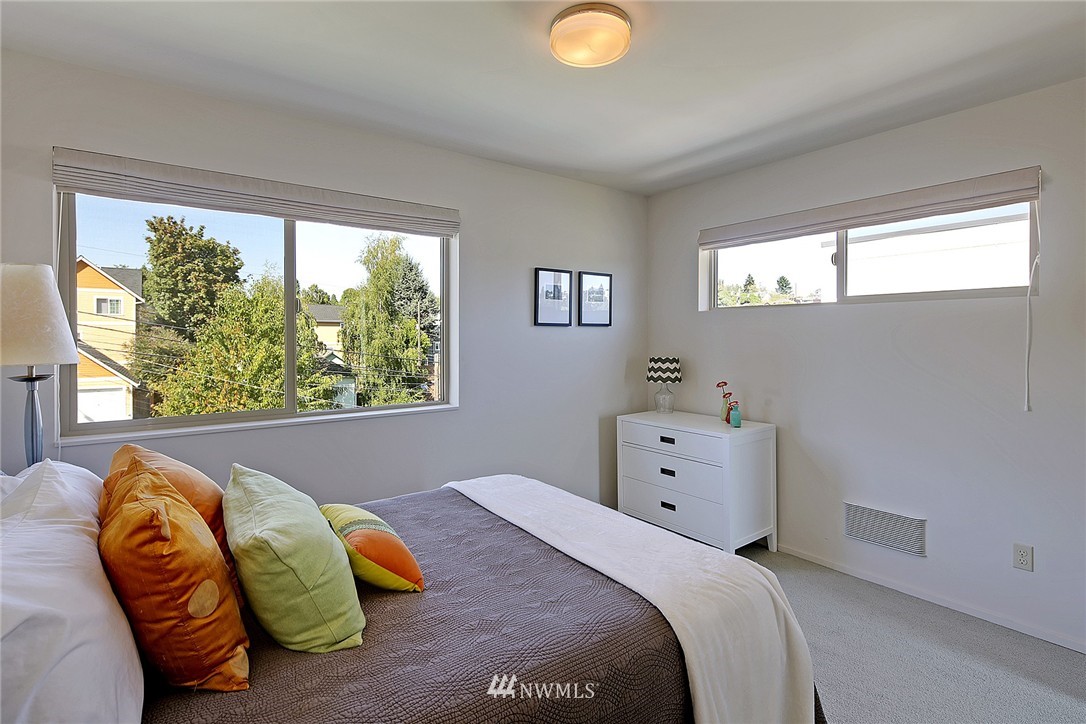 1316 26th Avenue South Seattle, WA 98144 - Photo 13 of 21