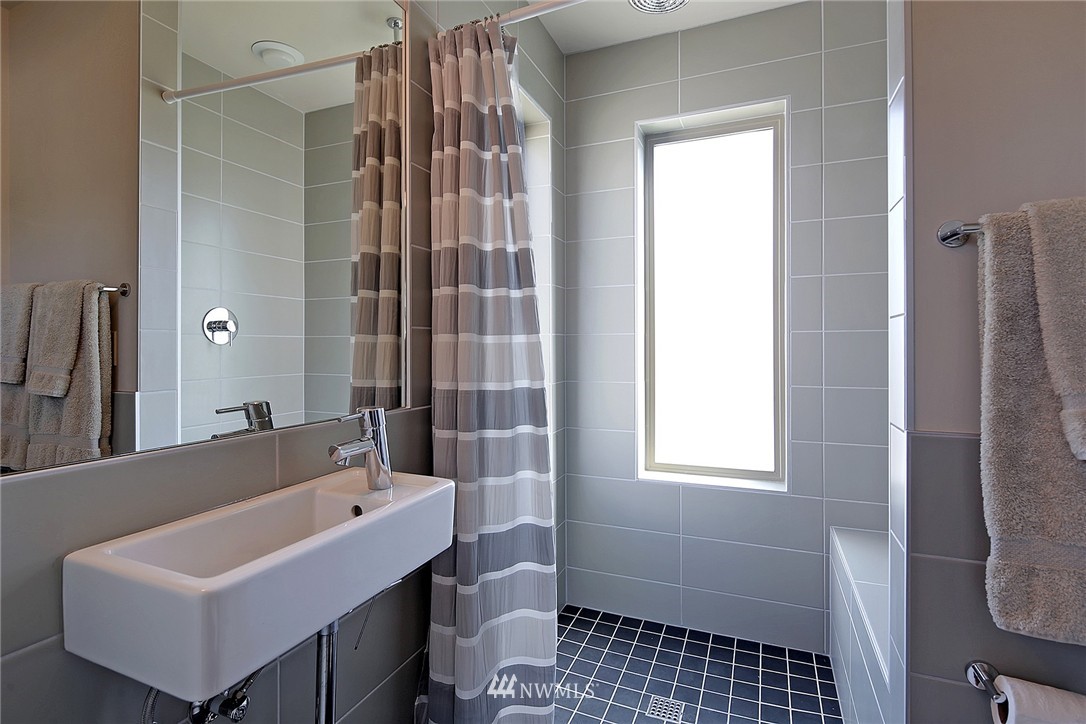 1316 26th Avenue South Seattle, WA 98144 - Photo 14 of 21