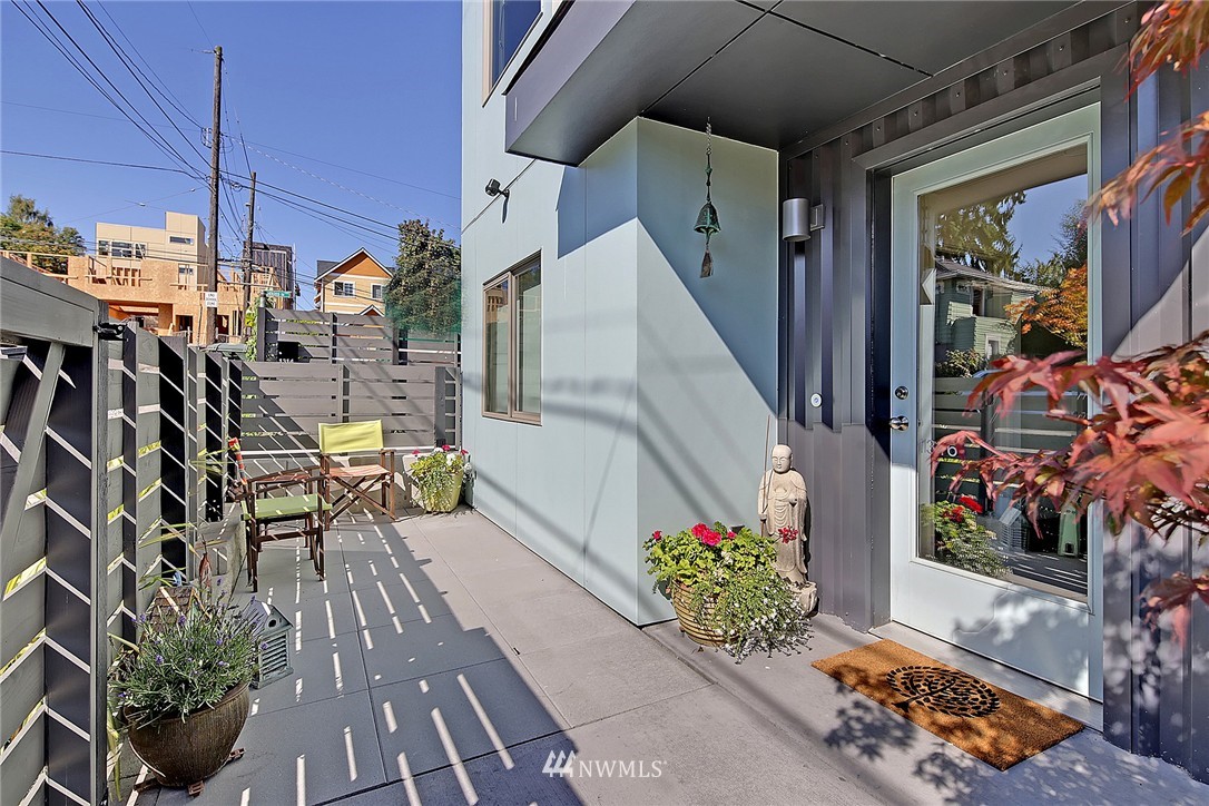 1316 26th Avenue South Seattle, WA 98144 - Photo 17 of 21
