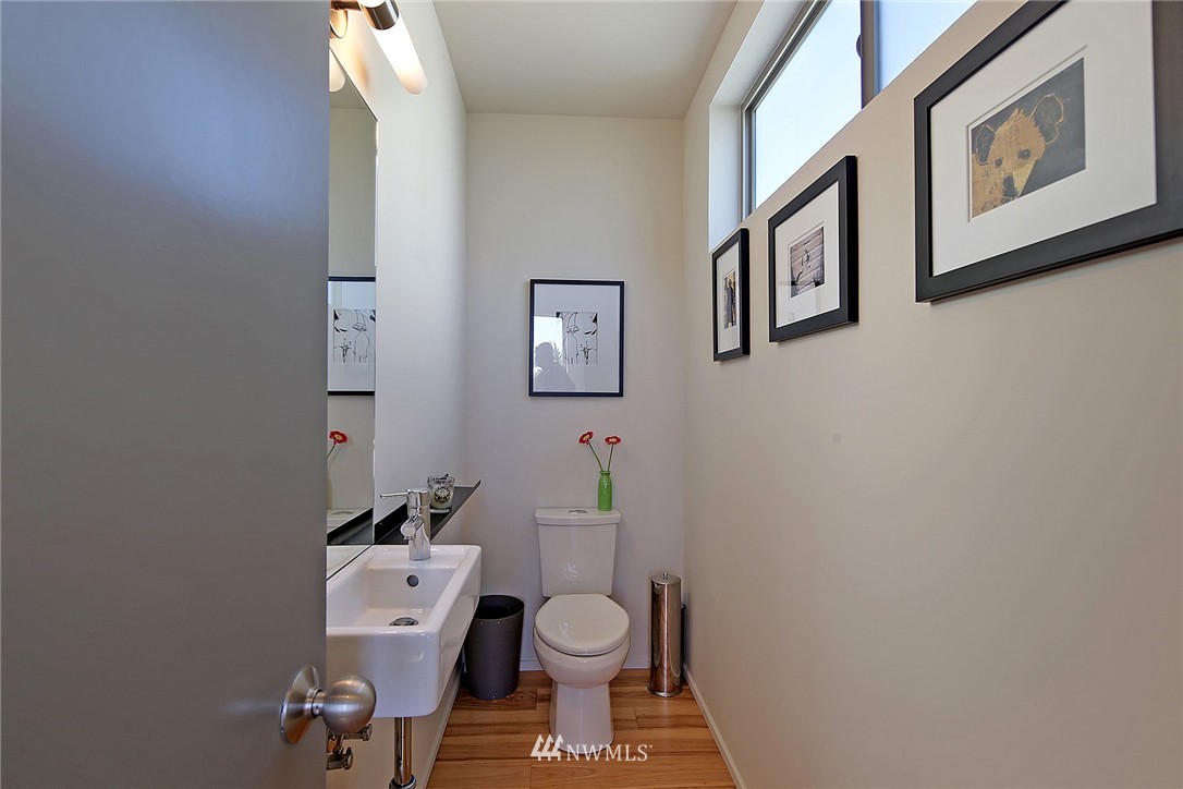 1316 26th Avenue South Seattle, WA 98144 - Photo 9 of 21