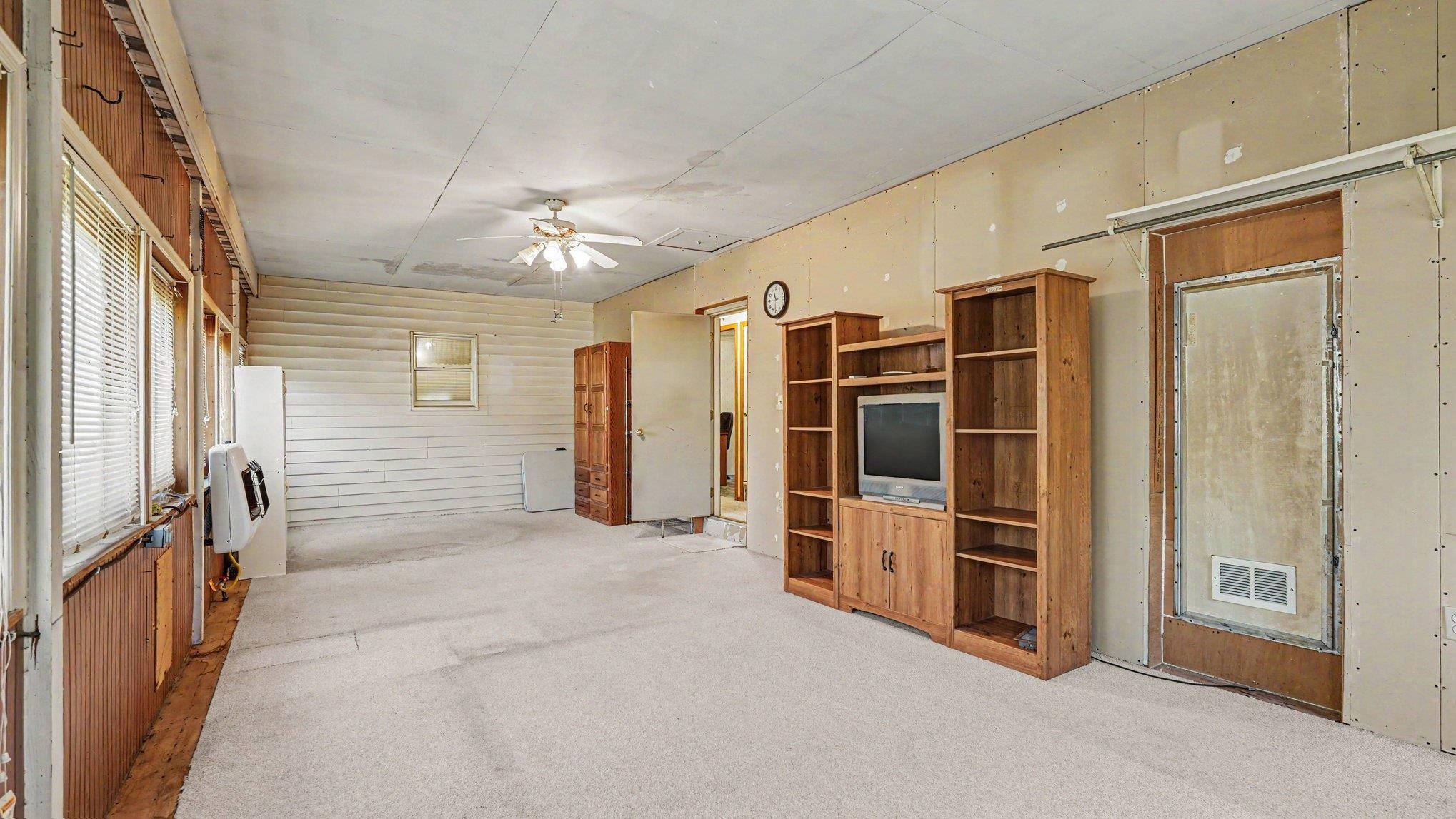 10221 Church Road Vestaburg, MI 48891 - Photo 21 of 46 1947097-f84ce239-143f-4350-8e14-bc1e27149e69.JPG