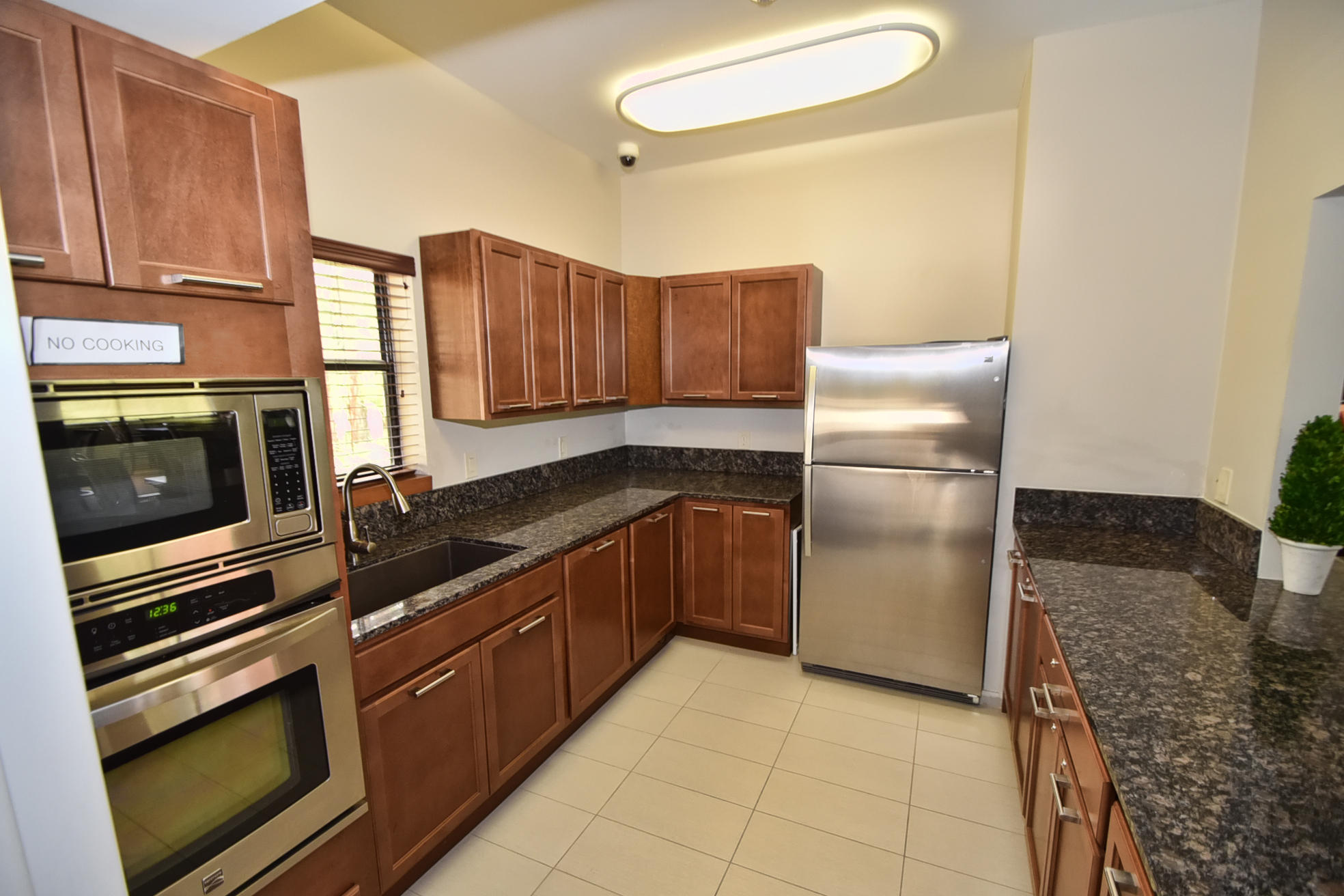 8025 Copenhagen Way Boca Raton, FL 33434 - Photo 39 of 43 DSC_8536