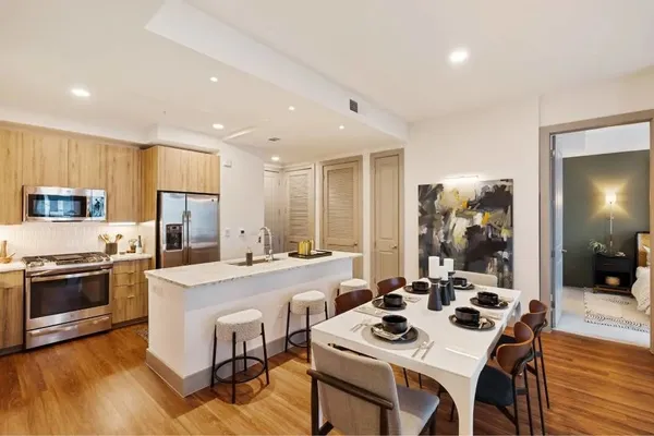 $2,956 | 1317 Post Oak Park Drive, Unit 512, Houston, TX 77027