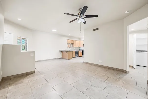 $1,400 | 8800 North 107th Avenue, Unit 40, Peoria, AZ 85345