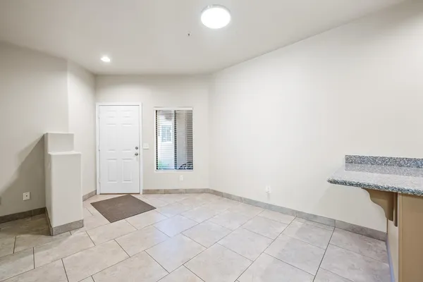 $1,400 | 8800 North 107th Avenue, Unit 40, Peoria, AZ 85345
