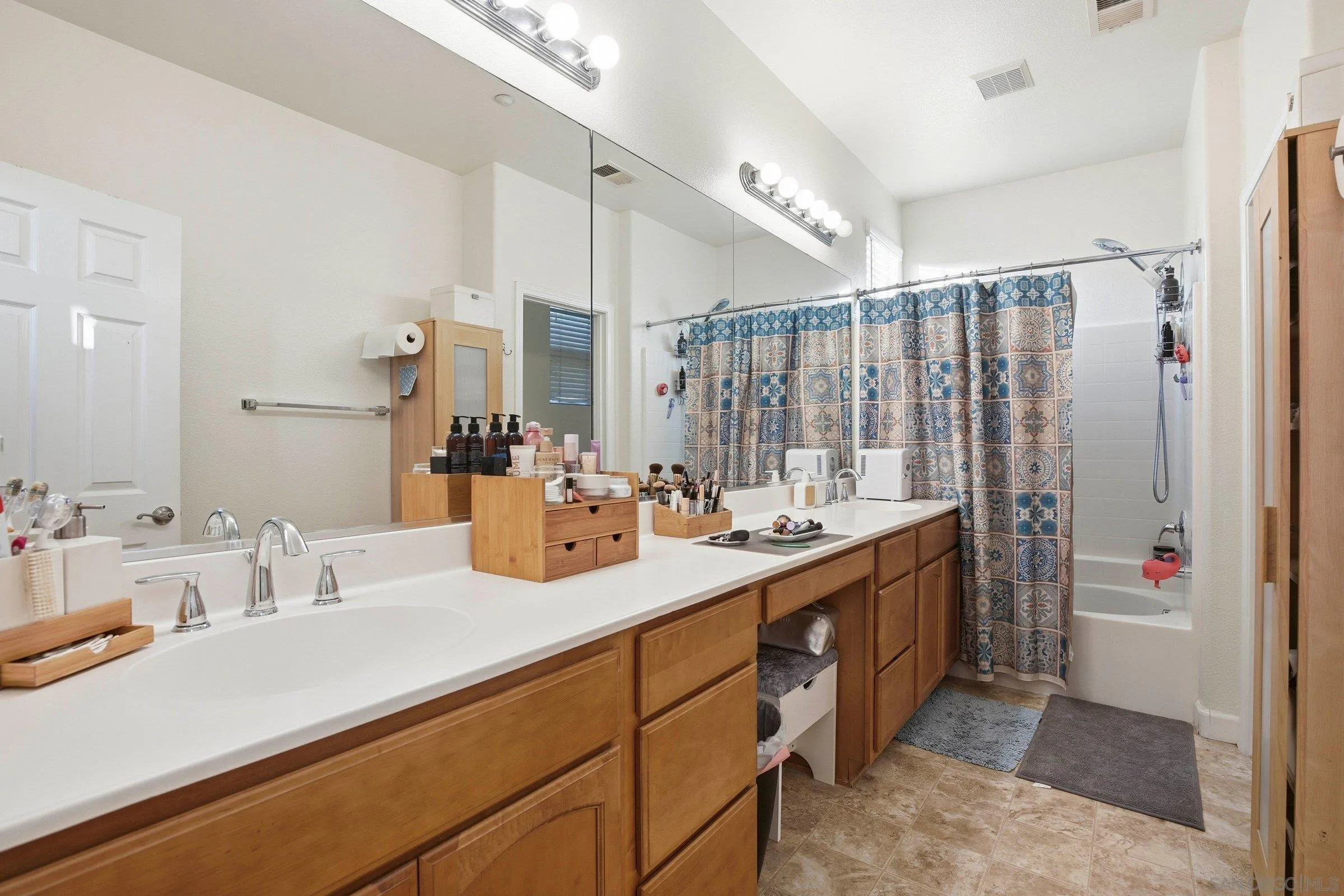 293 Reef Point Way, Unit 5 Oceanside, CA 92058 - Photo 13 of 20