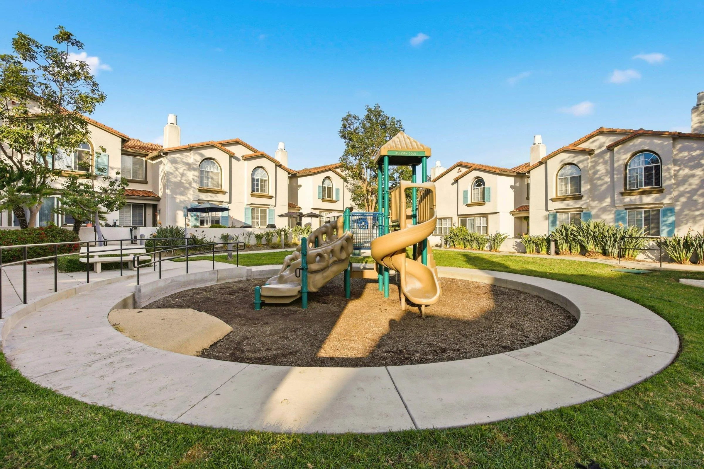 293 Reef Point Way, Unit 5 Oceanside, CA 92058 - Photo 19 of 20