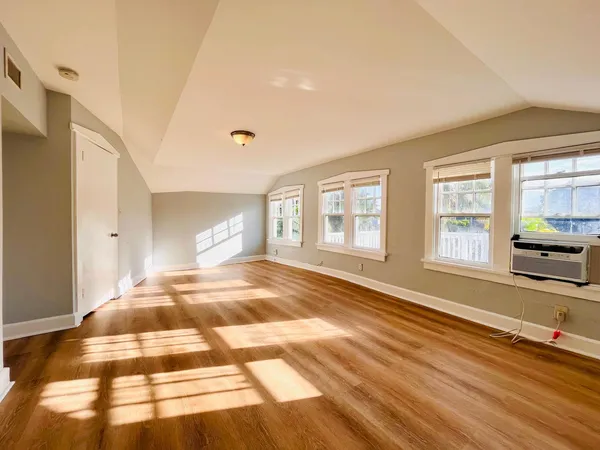 $1,650 | 313 South Lakeside Drive, Unit 3, Lake Worth Beach, FL 33460