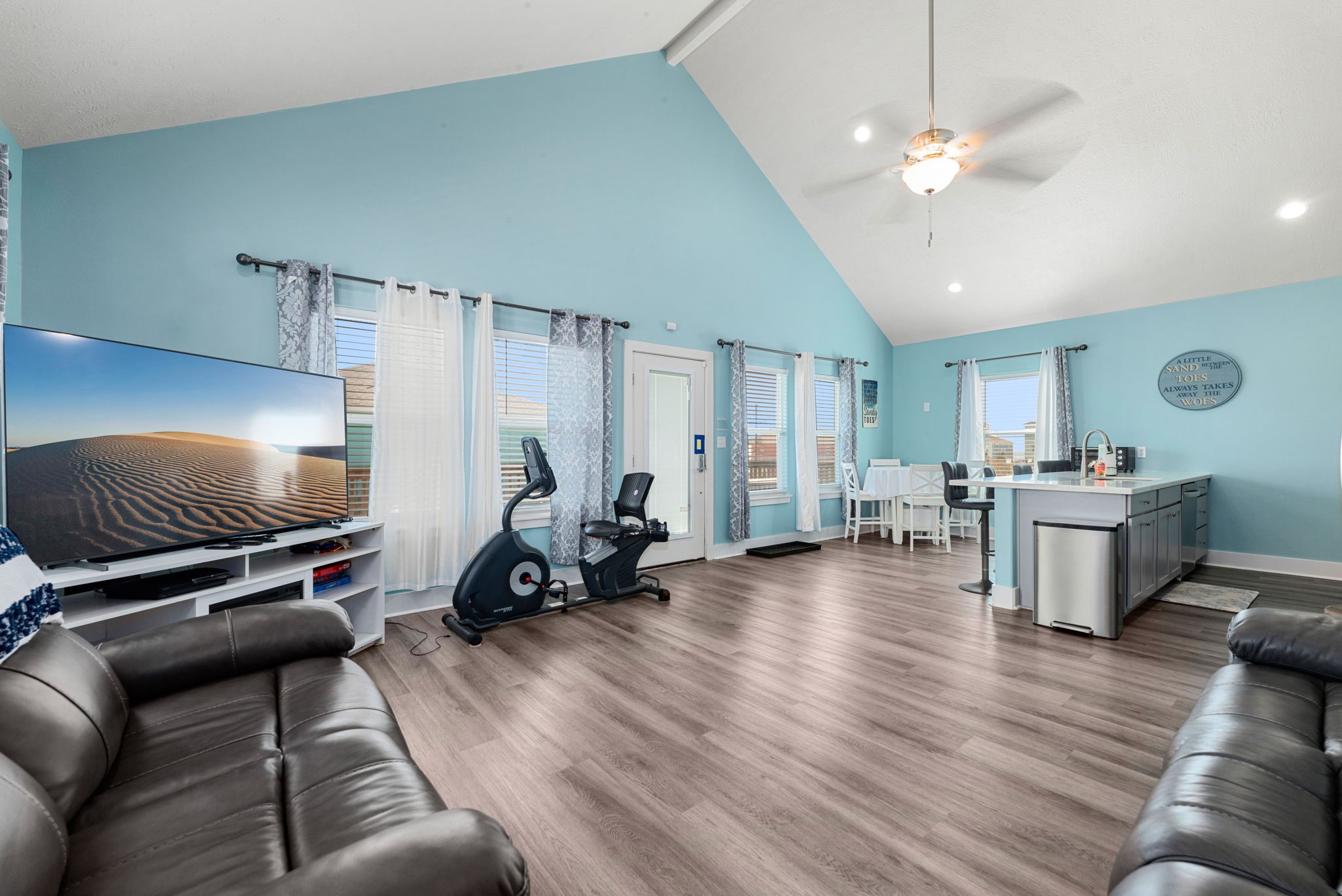 1840 Pompano Lane Port Bolivar, TX 77650 - Photo 4 of 24