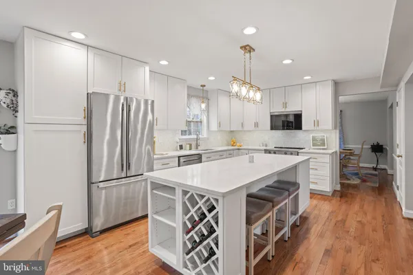 $799,999 | 1860 Battery Lane, Owings, MD 20736