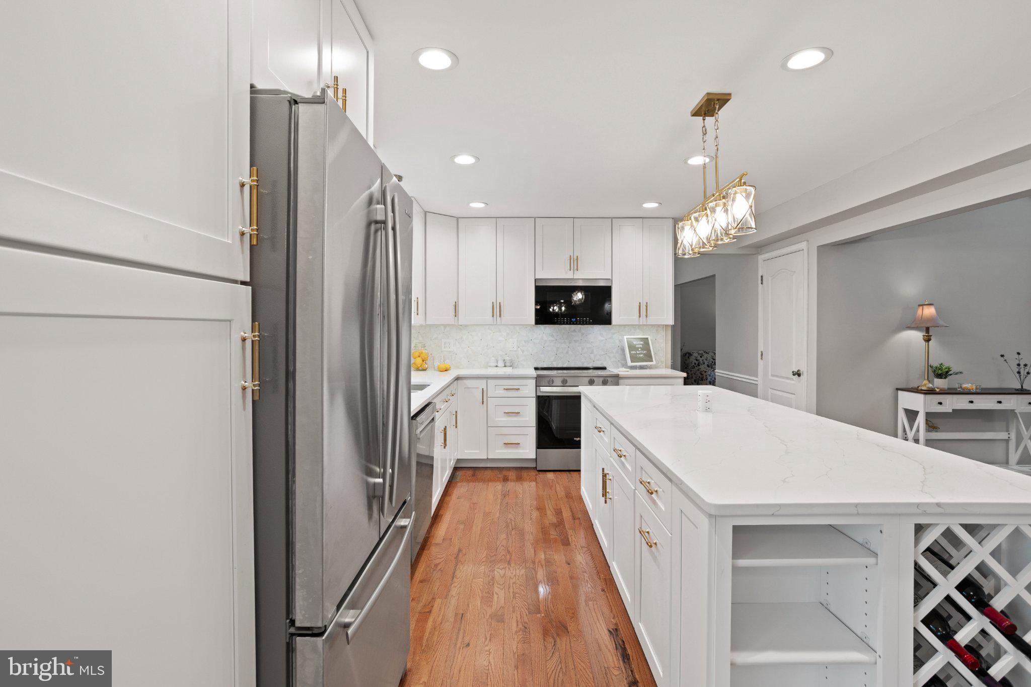 1860 Battery Lane Owings, MD 20736 - Photo 17 of 120 Modern elegance in a bright kitchen.