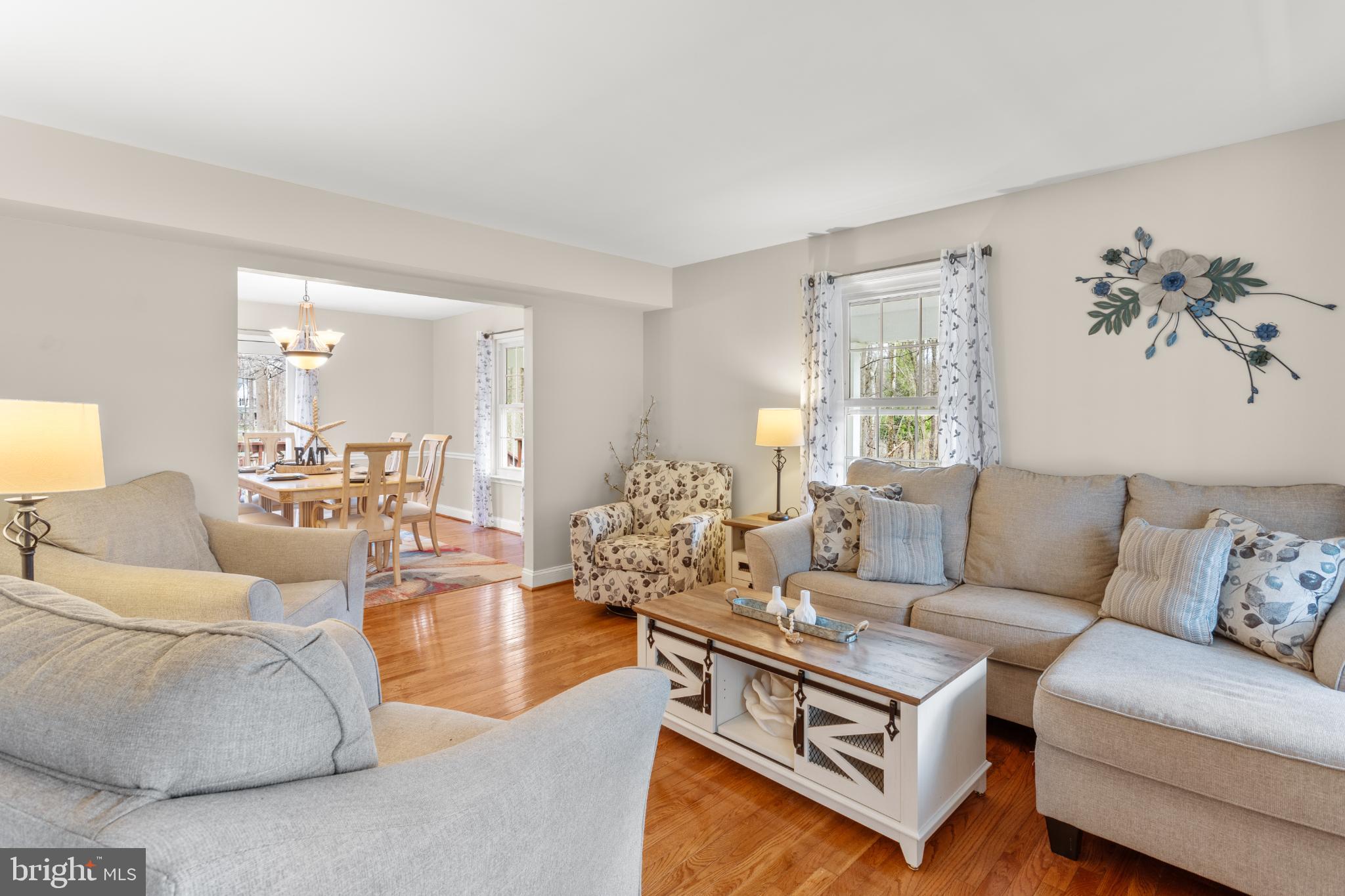 1860 Battery Lane Owings, MD 20736 - Photo 39 of 120 a living room with furniture and a large window
